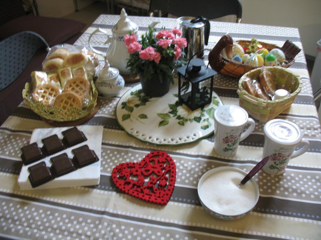 D'Arte Apartment เอมโปลี ภายนอก รูปภาพ
